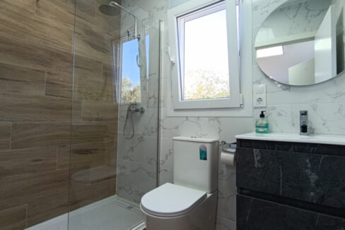 IMG_20251022_174435_InPixio